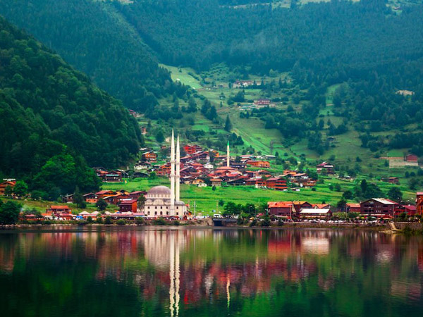 تور ترابزون، باتومی و اووزنگل